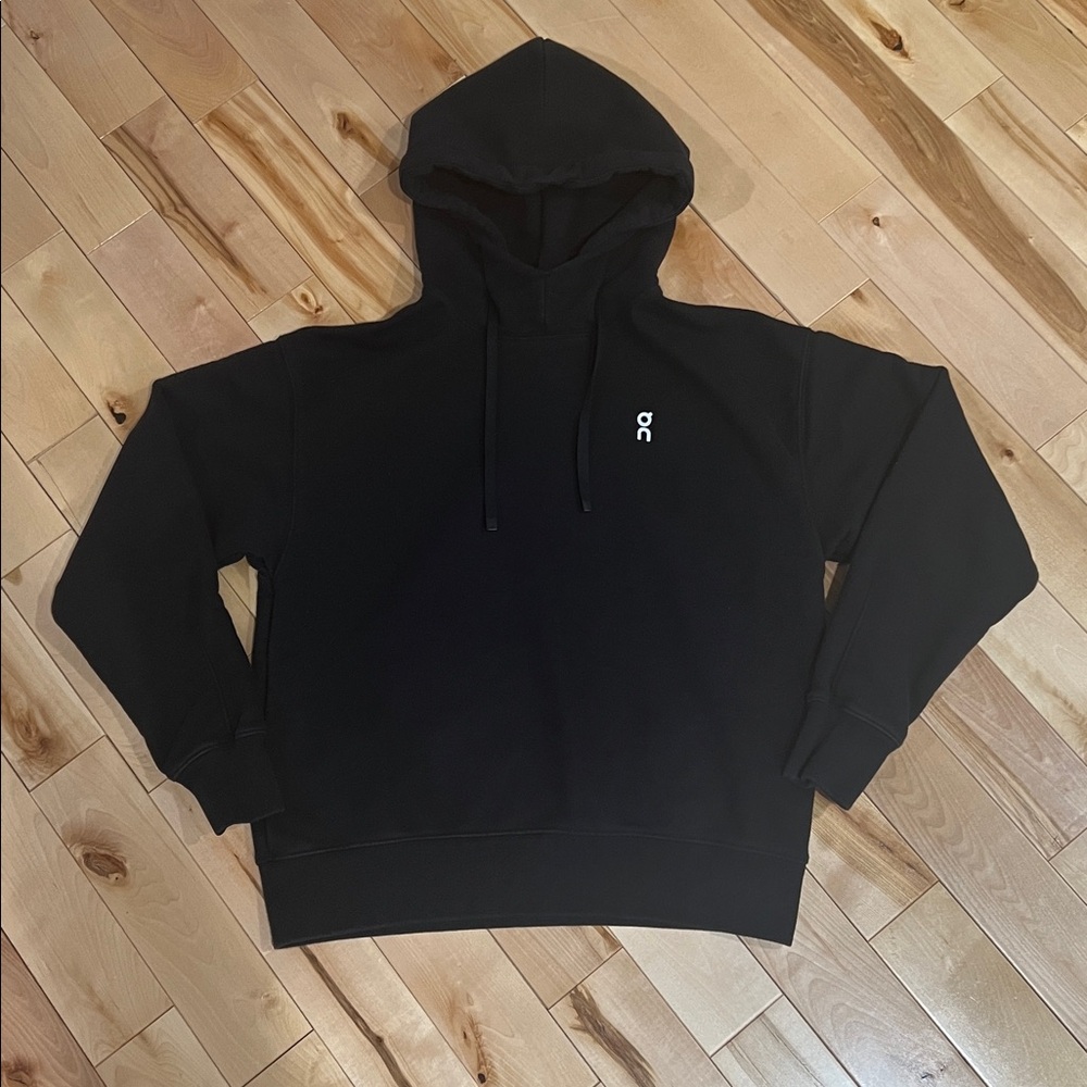 ON Running Club Hoodie - Picture 6 of 7